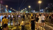 ИСТИ СЦЕНАРИО КАО У УКРАЈИНИ: Блокадери праве Мајдан у Србији