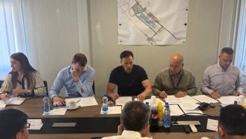 PRVI SASTANAK NA EXPO GRADILIŠTU NAKON OSAKE Mali: Ponosni smo što će naša Srbija 2027. godine biti centar sveta PRVI SASTANAK NA EXPO GRADILIŠTU NAKON OSAKE Mali: Ponosni smo što će naša Srbija 2027. godine biti centar sveta