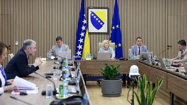 СПОР ОКО ФИНАНСИРАЊА КУЛТУРНИХ УСТАНОВА: Отворени стари сукоби између ентитета, уз оптужбе за покушај централизације СПОР ОКО ФИНАНСИРАЊА КУЛТУРНИХ УСТАНОВА: Отворени стари сукоби између ентитета, уз оптужбе за покушај централизације