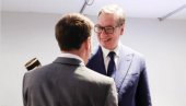 PRIJATELJSKI SASTANAK SA MAKRONOM Vučić: Upoznao sam ga i sa političkim dešavanjima u Srbiji (FOTO)