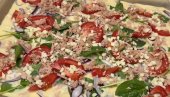 BEZ RAZVLAČENJA TESTA: Najjednostavniji recept za picu (VIDEO)