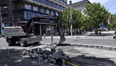 РАМПЕ НА ТРГУ РЕПУБЛИКЕ ДО 23. АВГУСТА: Асфалтирање се наставља, затвара се и подземна гаража Пионирски парк у Драгослава Јовановића