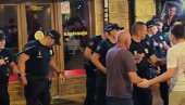 BLOKADERI POKUŠALI UPAD U SNS U ČAKU: Razbili vrata, reagovala policija