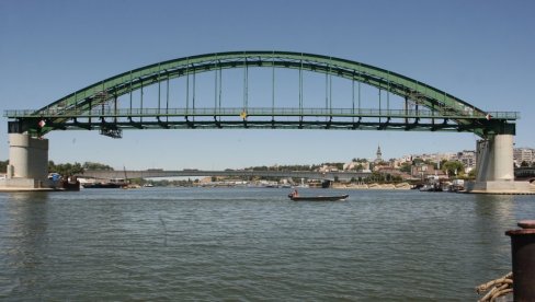 КОНСТРУКЦИЈА ТРУЛА, СЛЕДИ ХИТНО УКЛАЊАЊЕ ЗЕЛЕНОГ ЛУКА: Метални остаци Старог савског моста у лошијем стању него што су стручњаци мислили КОНСТРУКЦИЈА ТРУЛА, СЛЕДИ ХИТНО УКЛАЊАЊЕ ЗЕЛЕНОГ ЛУКА: Метални остаци Старог савског моста у лошијем стању него што су стручњаци мислили