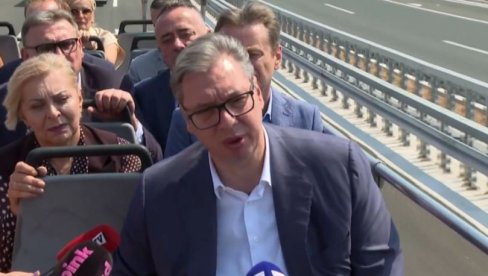 SLIKALI SE ZA DRUŠTVENE MREŽE! Vučić: Blokada gradilišta EXPO trajala četiri minuta SLIKALI SE ZA DRUŠTVENE MREŽE! Vučić: Blokada gradilišta EXPO trajala četiri minuta