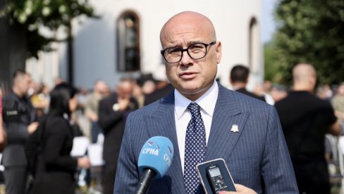 ISTORIJSKA JE ODGOVORNOST NA DANAŠNJIM I BUDUĆIM GENERACIJAMA DA SE ZLOČINI NE ZABORAVE Vučević na obeležavanju zločina nad Srbima u Podrinju