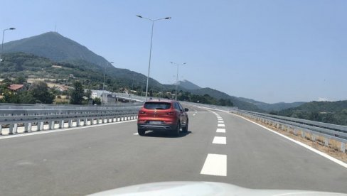 КАД ВУЧИЋ НАЈАВИ, ТАКО И БУДЕ Деоница ауто-пута Паковраће - Пожега отворена за саобраћај (ФОТО/ВИДЕО) КАД ВУЧИЋ НАЈАВИ, ТАКО И БУДЕ Деоница ауто-пута Паковраће - Пожега отворена за саобраћај (ФОТО/ВИДЕО)