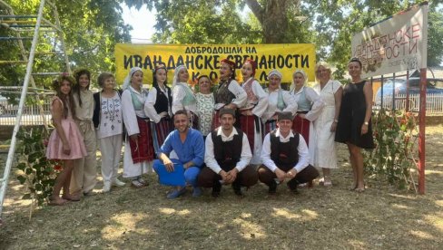 IVANJDANSKE SVEČANOSTI U SKOBALJU : Po 54. put pletenje venaca od cveća na ovaj dan