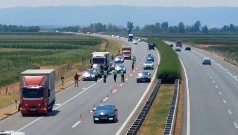 VOZAČU KAMIONA ODREĐEN PRITVOR: Priveden osumnjičeni za saobraćajnu nesreću u kojoj je poginuo policajac