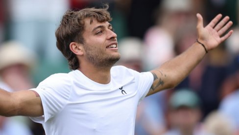 U MADRIDU JE ITALIJAN BIO USPEŠNIJI: Mađar ove nedelje igra dobar tenis!