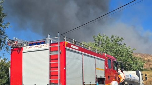 GORI ŠUMADIJA: Aktivno je 148 požara, životno ugroženi građani, objekti i infrastruktura