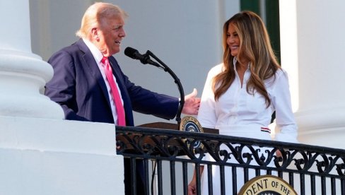 КАКО ДОНАЛД ТРАМП ЗОВЕ МЕЛАНИЈУ КАДА НИКО НЕ ГЛЕДА: Надимак открива да су далеко од развода!