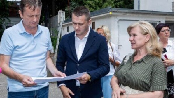 У СУБОТИЦИ ПОЧЕЛА ОБНОВА И ДОГРАДЊА ДОТРАЈАЛЕ ЗГРАДЕ ОШ ЂУРО САЛАЈ Сала за шампионе У СУБОТИЦИ ПОЧЕЛА ОБНОВА И ДОГРАДЊА ДОТРАЈАЛЕ ЗГРАДЕ ОШ ЂУРО САЛАЈ Сала за шампионе