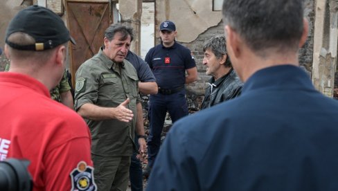 MINISTAR GAŠIĆ OBIŠAO POŽAROM ZAHVAĆENA MESTA U OKOLINI KRUŠEVCA: Na nama je da se sad ujedinimo