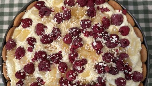 RECEPT: Vanila torta sa malinama i ananasom RECEPT: Vanila torta sa malinama i ananasom
