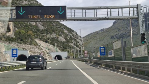 ĐETIĆI SVE BLIŽI SRBIJI: EBRD odobrila Crnogorcima 200 miliona kredit za izgradnju druge deonice auto-puta Bar-Boljare ĐETIĆI SVE BLIŽI SRBIJI: EBRD odobrila Crnogorcima 200 miliona kredit za izgradnju druge deonice auto-puta Bar-Boljare