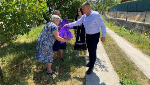 PAKET POMOĆI PORODICI RISTIĆ: Podrška socijalno ugrožemim stanovnicima PAKET POMOĆI PORODICI RISTIĆ: Podrška socijalno ugrožemim stanovnicima