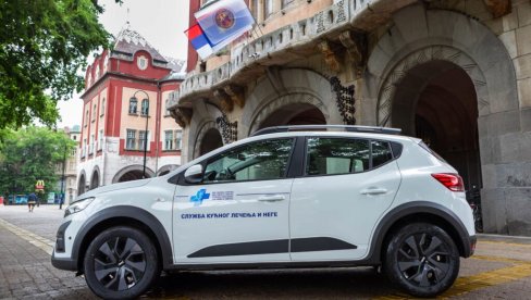ZA BOLJE FUNKCIONISANJE SLUŽBE KUĆNOG LEČENJA I NEGE: Grad Subotica nabavio novo vozilo Domu zdravlja ZA BOLJE FUNKCIONISANJE SLUŽBE KUĆNOG LEČENJA I NEGE: Grad Subotica nabavio novo vozilo Domu zdravlja