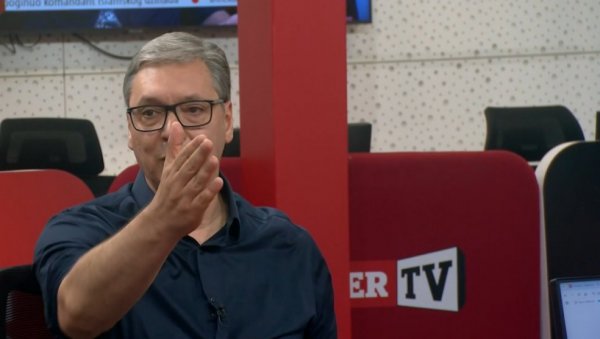 БЛОКАДЕРИ ЛАЖУ ЧИМ ЗИНУ Вучић: Не говоре истину ни о Прокопу, ни о пожарима БЛОКАДЕРИ ЛАЖУ ЧИМ ЗИНУ Вучић: Не говоре истину ни о Прокопу, ни о пожарима