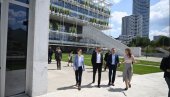 MOJ PONOS, ŠTO BEOGRAD I SRBIJA IMAJU NEŠTO OVAKVO Brnabić sa Henrahanom obišla Ložionicu, centar kreativnih industrija i inovacija