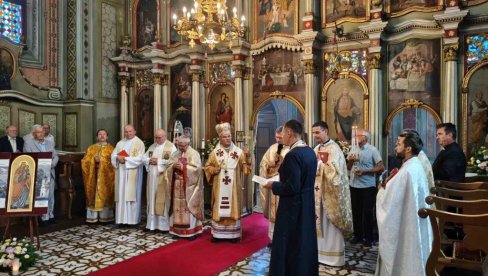 ОБЕЛЕЖЕН ПРАЗНИК ГРКОКАТОЛИЧКЕ ПАРОХИЈСКЕ ЗАЈЕДНИЦЕ У НОВОМ САДУ: Град у којем се славе различитости