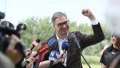 ОХРАБРУЈУЋА ПОРУКА ВУЧИЋА НАРОДУ: У времену када покушавају да нас поколебају и споља и изнутра, важно је да знате да Србија стоји чврсто