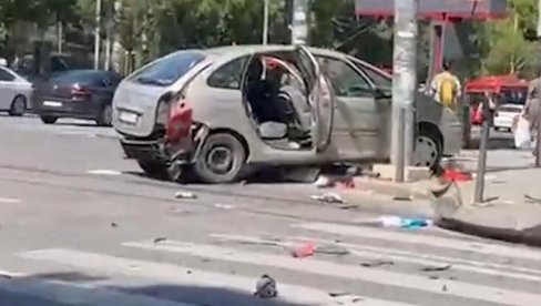 ОТКРИВЕНО КО ЈЕ ИЗАЗВАО ЈЕЗИВУ НЕСРЕЋУ У ЦЕНТРУ БЕОГРАДА: Отац и две ћерке и даље у тешком стању ОТКРИВЕНО КО ЈЕ ИЗАЗВАО ЈЕЗИВУ НЕСРЕЋУ У ЦЕНТРУ БЕОГРАДА: Отац и две ћерке и даље у тешком стању