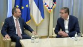 ВУЧИЋ СА ОДЛАЗЕЋИМ ШЕФОМ ЕУ ДЕЛЕГАЦИЈЕ: О једној теми су посебно разговарали ВУЧИЋ СА ОДЛАЗЕЋИМ ШЕФОМ ЕУ ДЕЛЕГАЦИЈЕ: О једној теми су посебно разговарали