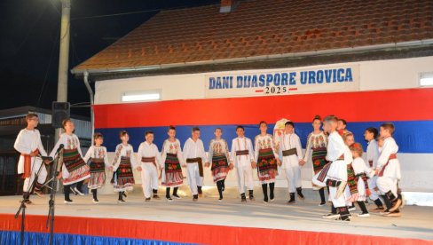 VEZA SA UROVICOM JAČA I OD DALJINE: Dani dijaspore u selu koje ne zaboravlja svoje meštane u rasejanju VEZA SA UROVICOM JAČA I OD DALJINE: Dani dijaspore u selu koje ne zaboravlja svoje meštane u rasejanju