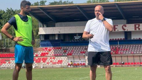 DANAŠNJI FUDBALERI IMAJU PO 33 GLAVE! Slavko Matić, trener kog bi svaki klub poželeo, za Novosti: Realu trebaju pojačanja, što ne bi nama? DANAŠNJI FUDBALERI IMAJU PO 33 GLAVE! Slavko Matić, trener kog bi svaki klub poželeo, za Novosti: Realu trebaju pojačanja, što ne bi nama?