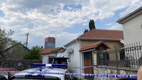 ПРВИ СНИМЦИ СА МЕСТА УБИСТВА: Новости у Подгорици - припадник кавачког клана подлегао повредама (ФОТО/ВИДЕО) ПРВИ СНИМЦИ СА МЕСТА УБИСТВА: Новости у Подгорици - припадник кавачког клана подлегао повредама (ФОТО/ВИДЕО)