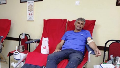 САКУПЉЕНЕ 24 ЈЕДИНИЦЕ КРВИ: Параћинци данас донирали животну течност