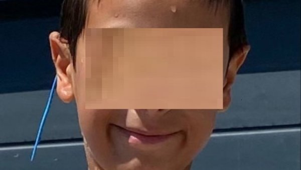 ПАНИКА У ВРАЊУ, ЦЕО ГРАД НА НОГАМА: Дечак (9) се није вратио кући са базена, сви трагају за њим ПАНИКА У ВРАЊУ, ЦЕО ГРАД НА НОГАМА: Дечак (9) се није вратио кући са базена, сви трагају за њим