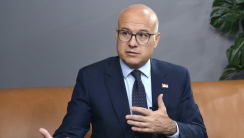 КАД ГОД СРБИЈА ПОДИГНЕ ГЛАВУ СПОЉА НАМ СЕ КРЕИРАЈУ СУКОБИ: Интервју - Милош Вучевић, лидер Српске напредне странке КАД ГОД СРБИЈА ПОДИГНЕ ГЛАВУ СПОЉА НАМ СЕ КРЕИРАЈУ СУКОБИ: Интервју - Милош Вучевић, лидер Српске напредне странке