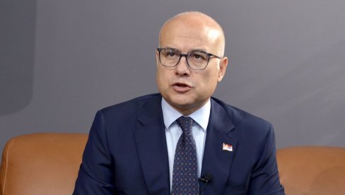 КРЕЋЕ ПЕРИОД ОПОРАВКА, ВЕРУЈЕМ ДА ЋЕ ДАРКО БИТИ БРЗО С НАМА Вучевић о стању министра Глишића: Фали нам, он је наш саборац!