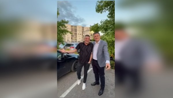 ЕВО ОПЕТ БАЈЕ КОД ДОКТОРА ЏАЈЕ Сутра велики скуп у Бранешцима (ВИДЕО) ЕВО ОПЕТ БАЈЕ КОД ДОКТОРА ЏАЈЕ Сутра велики скуп у Бранешцима (ВИДЕО)