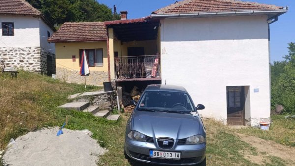 У АНУ ПУЦАО ТРИ ПУТА, У СИНА ВЛАДИМИРА (7) ЈЕДНОМ, ПА ПРЕСУДИО СЕБИ: Прве слике са места језивог злочина код Бајине Баште (ФОТО) У АНУ ПУЦАО ТРИ ПУТА, У СИНА ВЛАДИМИРА (7) ЈЕДНОМ, ПА ПРЕСУДИО СЕБИ: Прве слике са места језивог злочина код Бајине Баште (ФОТО)