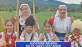 ЛАЖОМЕР: Блокадери ударили на Светог Саву и Грачаницу (ВИДЕО) ЛАЖОМЕР: Блокадери ударили на Светог Саву и Грачаницу (ВИДЕО)