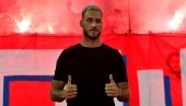 JEDVA ČEKA DA ZAIGRA NA MARAKANI: Marko Arnautović uzbuđen pred utakmicu Crvena zvezda - Linkoln (FOTO) JEDVA ČEKA DA ZAIGRA NA MARAKANI: Marko Arnautović uzbuđen pred utakmicu Crvena zvezda - Linkoln (FOTO)
