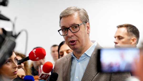 ПА ЈЕСТЕ ЛИ ВИ ЉУДИ НОРМАЛНИ, ДАЈТЕ ДА ВАС СМЕСТИМО У НЕКУ УСТАНОВУ Вучић о све суманутијим потезима блокадера ПА ЈЕСТЕ ЛИ ВИ ЉУДИ НОРМАЛНИ, ДАЈТЕ ДА ВАС СМЕСТИМО У НЕКУ УСТАНОВУ Вучић о све суманутијим потезима блокадера