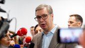 ПА ЈЕСТЕ ЛИ ВИ ЉУДИ НОРМАЛНИ, ДАЈТЕ ДА ВАС СМЕСТИМО У НЕКУ УСТАНОВУ Вучић о све суманутијим потезима блокадера