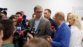 VUČIĆ OBIŠAO CENTAR ZA PALIJATIVNO ZBRINJAVANJE I NAJAVIO VELIKE VESTI: Imamo najmodernije instrumente, radovi u Tiršovoj ispred roka (VIDEO) VUČIĆ OBIŠAO CENTAR ZA PALIJATIVNO ZBRINJAVANJE I NAJAVIO VELIKE VESTI: Imamo najmodernije instrumente, radovi u Tiršovoj ispred roka (VIDEO)