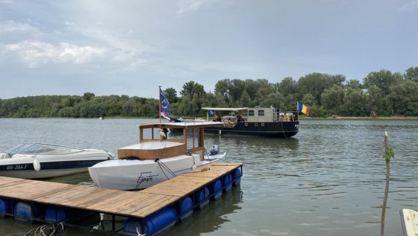 РЕКА БЕГЕЈ КАО ПЕЈСАЖ КУЛТУРЕ БАНАТА: Браве на реци РЕКА БЕГЕЈ КАО ПЕЈСАЖ КУЛТУРЕ БАНАТА: Браве на реци