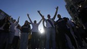 АМЕРИКАНЦИ У НЕВЕРИЦИ: У САД одиграна фудбалска утакмица која је привукла више гледалаца од финала ФИФА Светског клупског првенства!