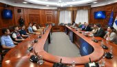 Министар академик Бела Балинт испратио српску репрезентацију на предстојећу Олимпијаду из вештачке интелигенције у Кини