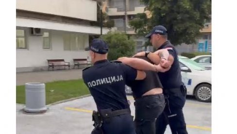 ПОЛИЦИЈА УЗВРАЋА УДАРАЦ: Овако су ухапшене муџахединско-блокадерске силеџије (ВИДЕО)