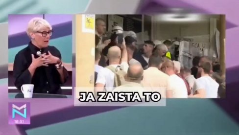 DOK U NOVOM PAZARU PSUJU MAJKU SRPSKU, DECU I ISUSA: Blokaderka Aida Ćorović poručuje da je prvi put ponosna - zna se i zašto (VIDEO) DOK U NOVOM PAZARU PSUJU MAJKU SRPSKU, DECU I ISUSA: Blokaderka Aida Ćorović poručuje da je prvi put ponosna - zna se i zašto (VIDEO)