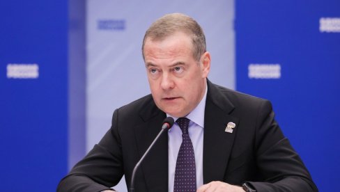 DOBRO SMO UPOZNATI SA DOGAĐAJIMA U SRBIJI Medvedev optužio Zapad za organizovanje protesta u drugim zemljama