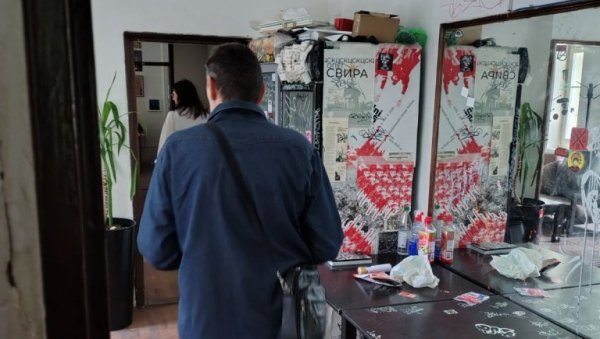 СВЕ ВЕЋЕ ИНТЕРЕСОВАЊЕ ГРАЂАНА ЗА ИЗЛОЖБУ У СКЦ: Отворена сваког радног дана од 10 до 17 часова, улаз бесплатан (ФОТО) СВЕ ВЕЋЕ ИНТЕРЕСОВАЊЕ ГРАЂАНА ЗА ИЗЛОЖБУ У СКЦ: Отворена сваког радног дана од 10 до 17 часова, улаз бесплатан (ФОТО)