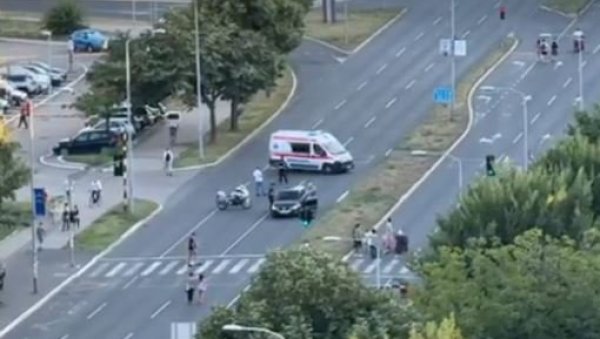 ЗГУБИДАНИ БЛОКИРАЛИ КОЛА ХИТНЕ ПОМОЋИ НА НОВОМ БЕОГРАДУ: Шачица блокадера терорише тешко болесне људе (ВИДЕО)